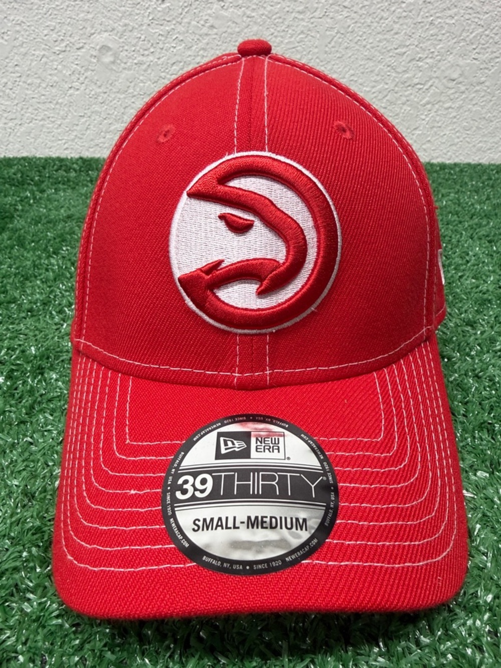New Era Red Stretch-Fit 39THIRTY Atlanta   Hawks